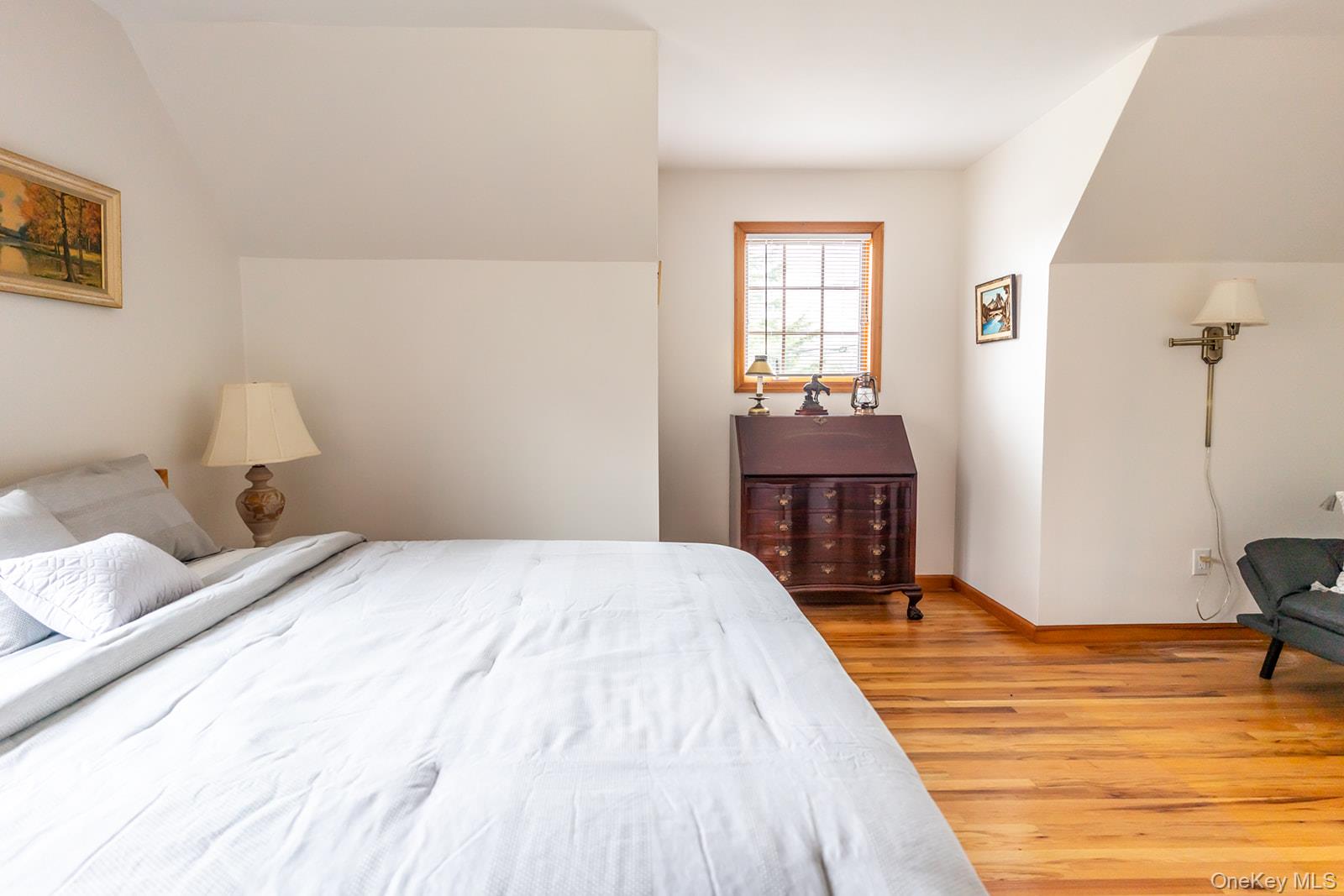 16 Roosevelt Boulevard – For Rent photo 7