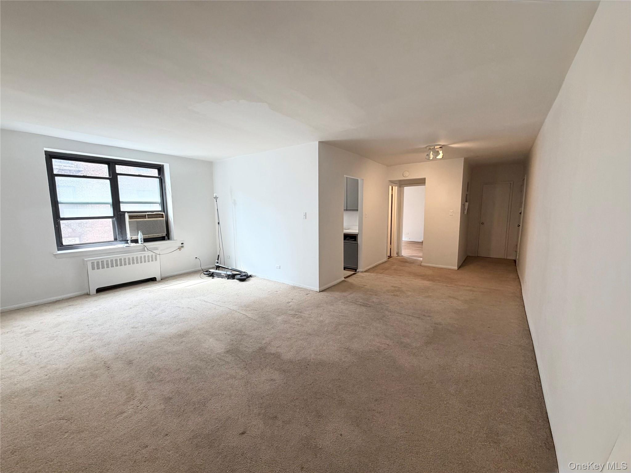 90-10 32nd Avenue, Unit 305 photo 2