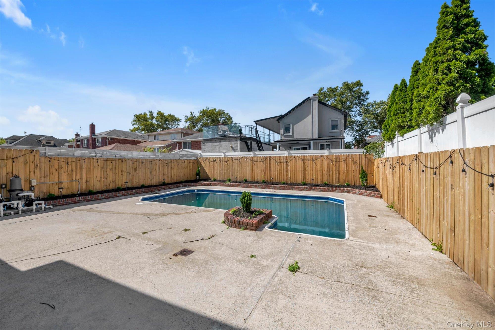 2134 E 72nd Street – For Sale photo 21