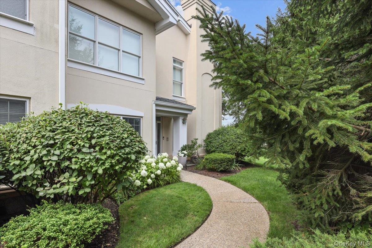 138 Doral Greens Drive W – For Sale photo 13
