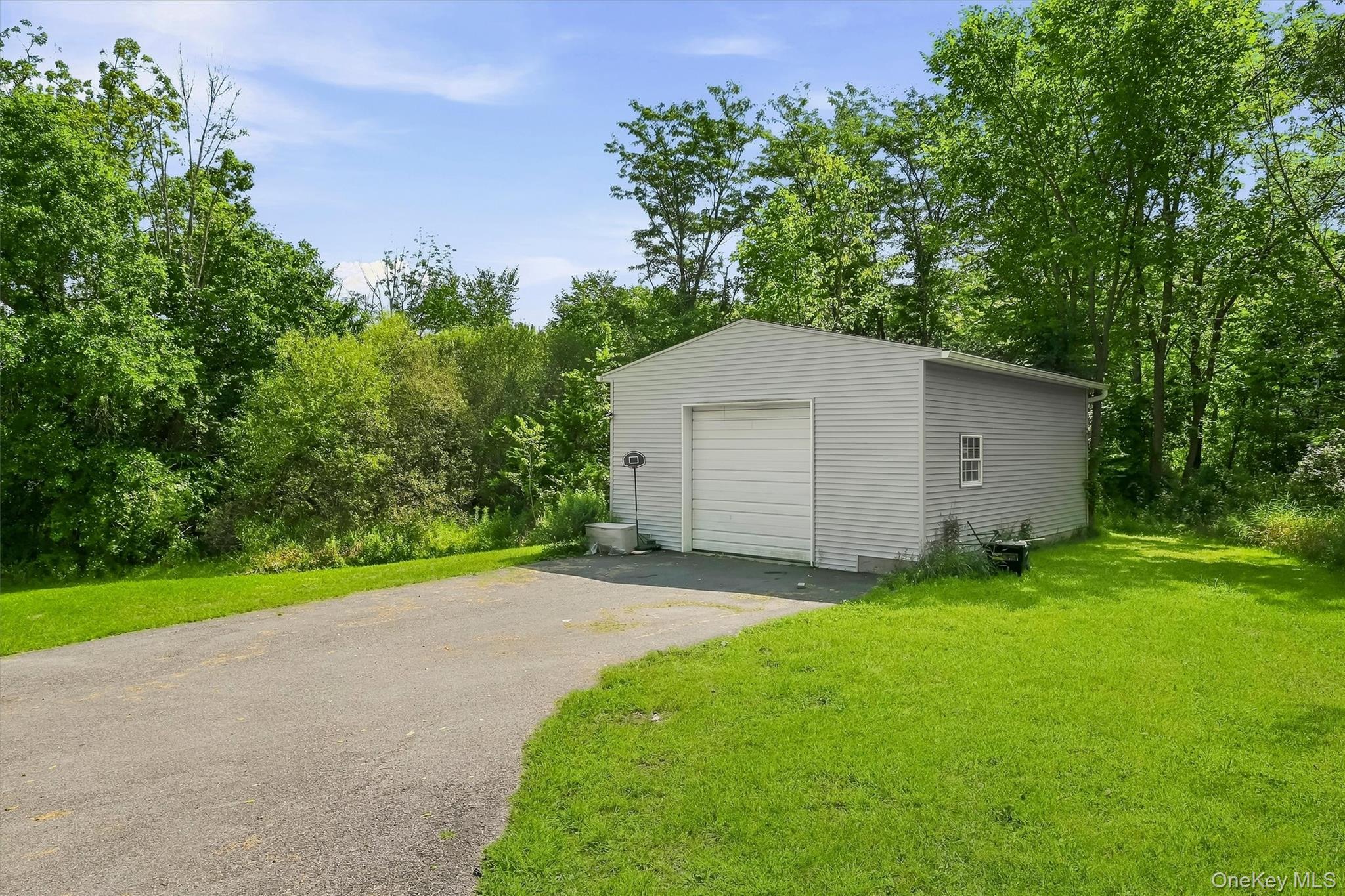 50 Hambletonian Avenue – For Sale photo 37