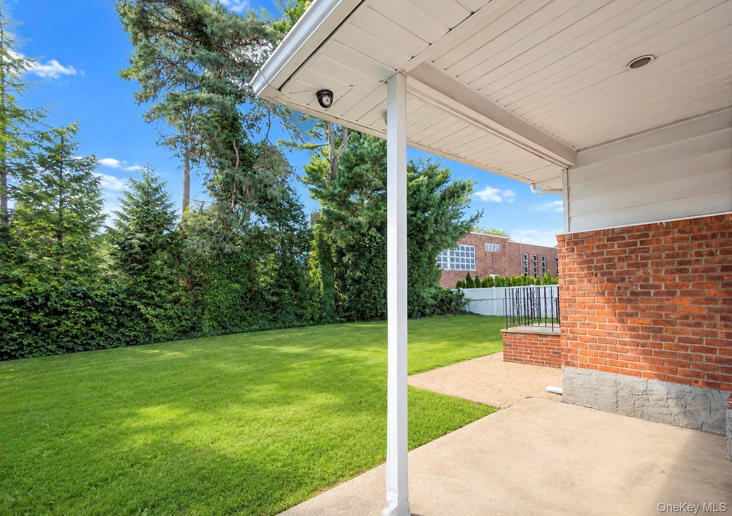 71 6th Street – For Sale photo 21