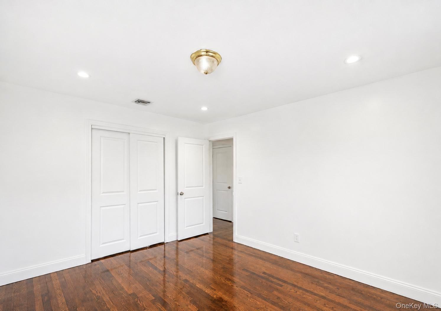 71 6th Street – For Sale photo 8