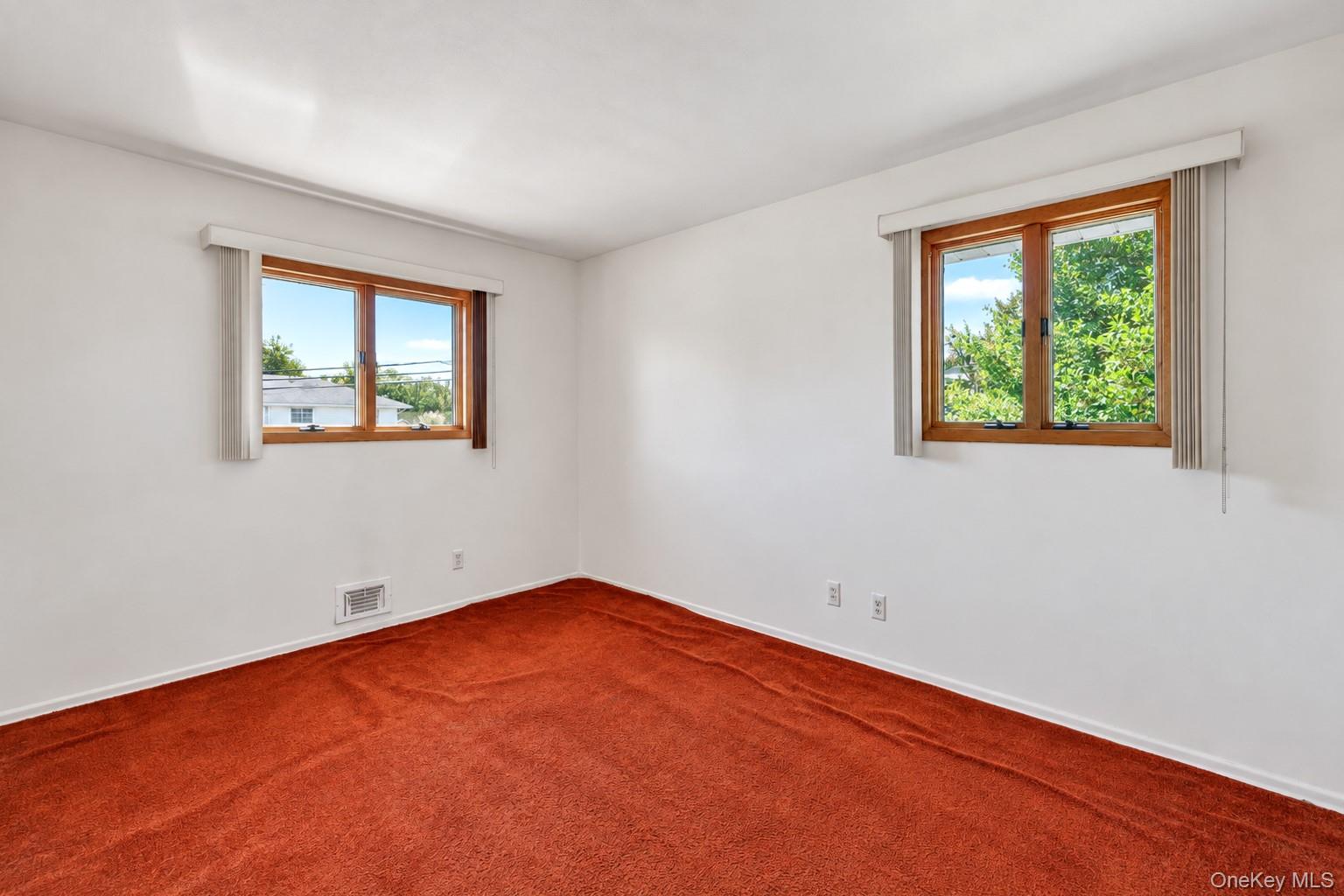 107 Headline Road – For Sale photo 8
