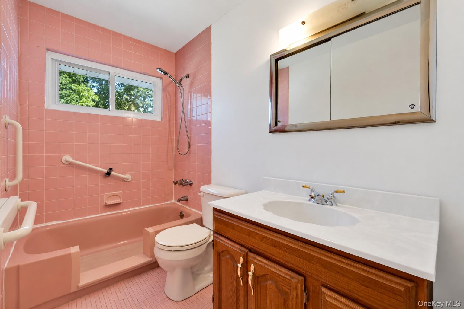 107 Headline Road – For Sale photo 6