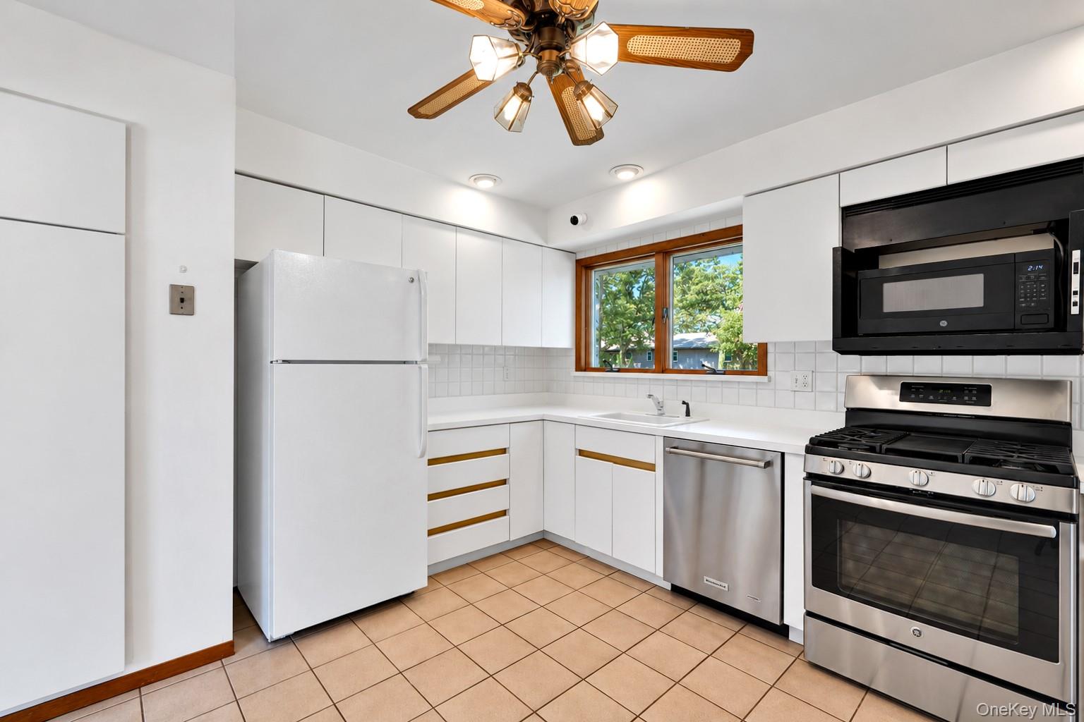 107 Headline Road – For Sale photo 5