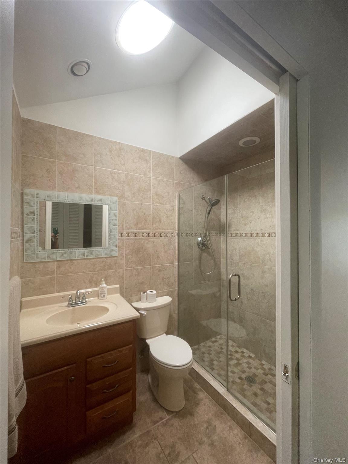 152A Laurance Lane, Unit A photo 11