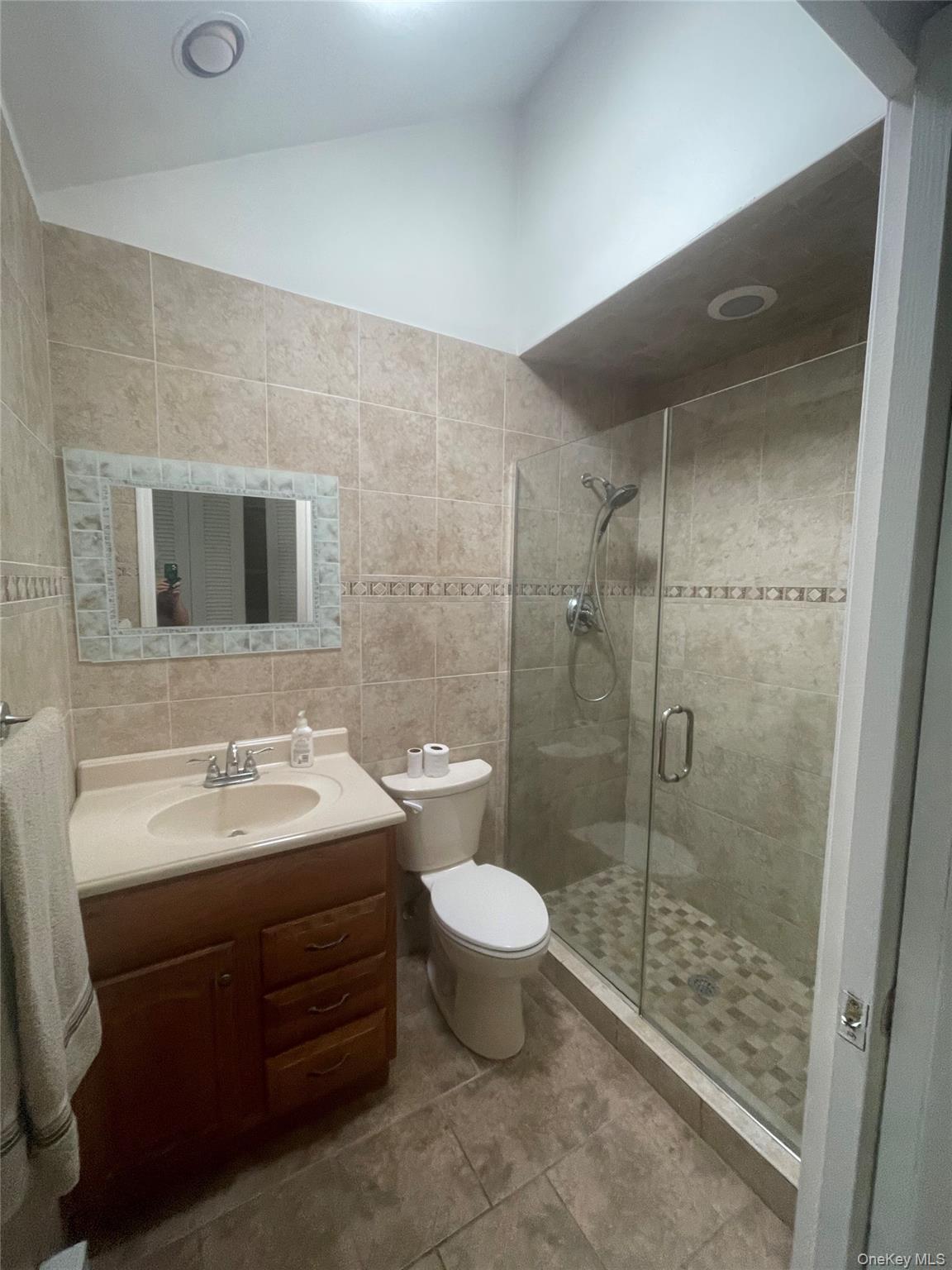 152A Laurance Lane, Unit A photo 10