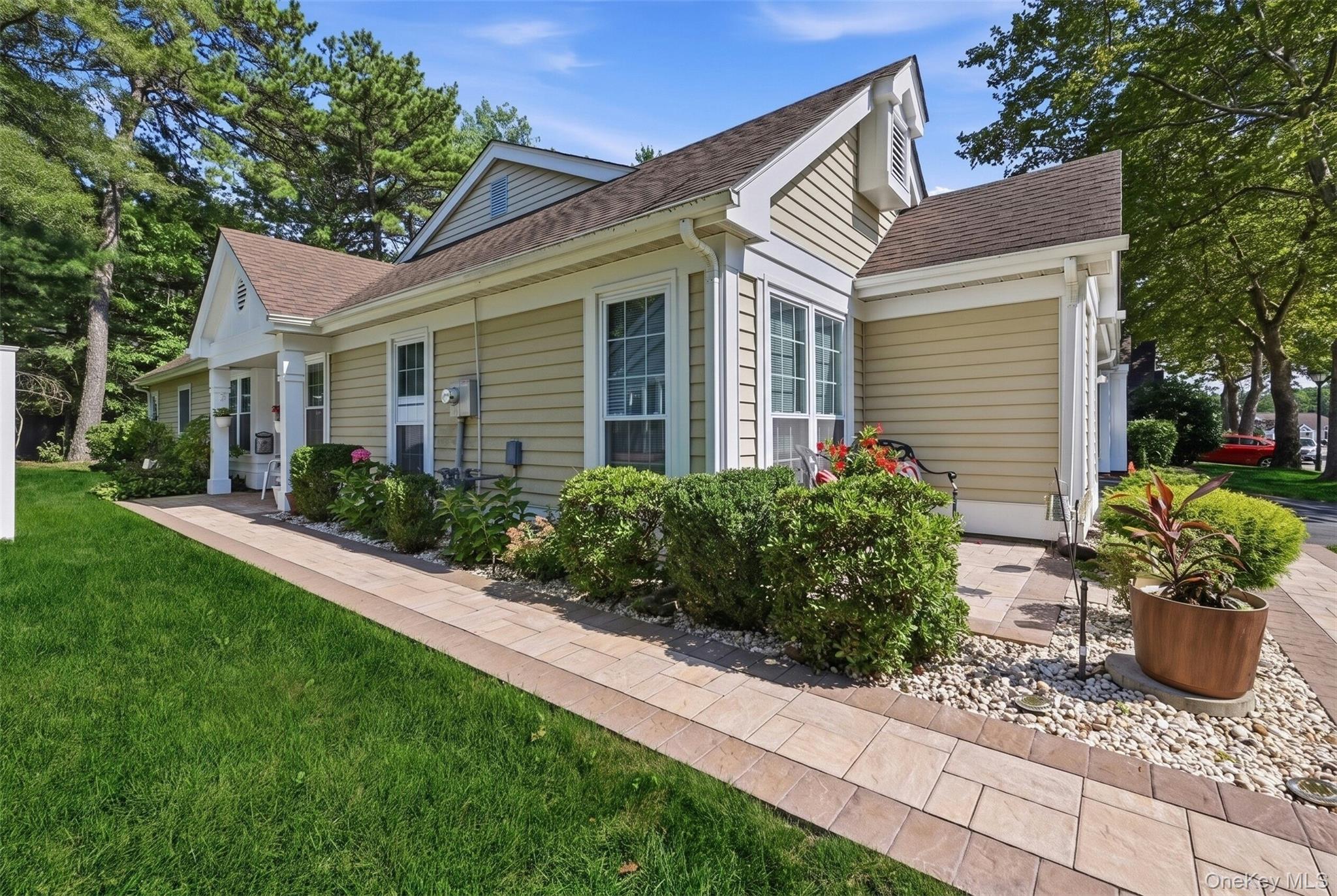 15 Glen Drive – For Sale photo 2