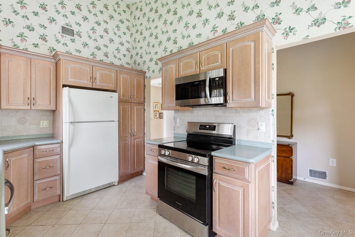 59 S Pond Lane – For Sale photo 6