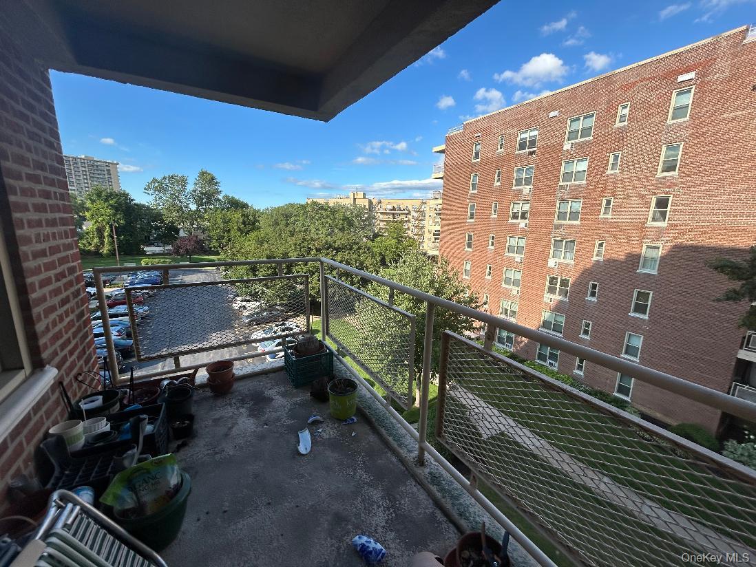 23-35 Bell Boulevard, Unit 3H photo 12