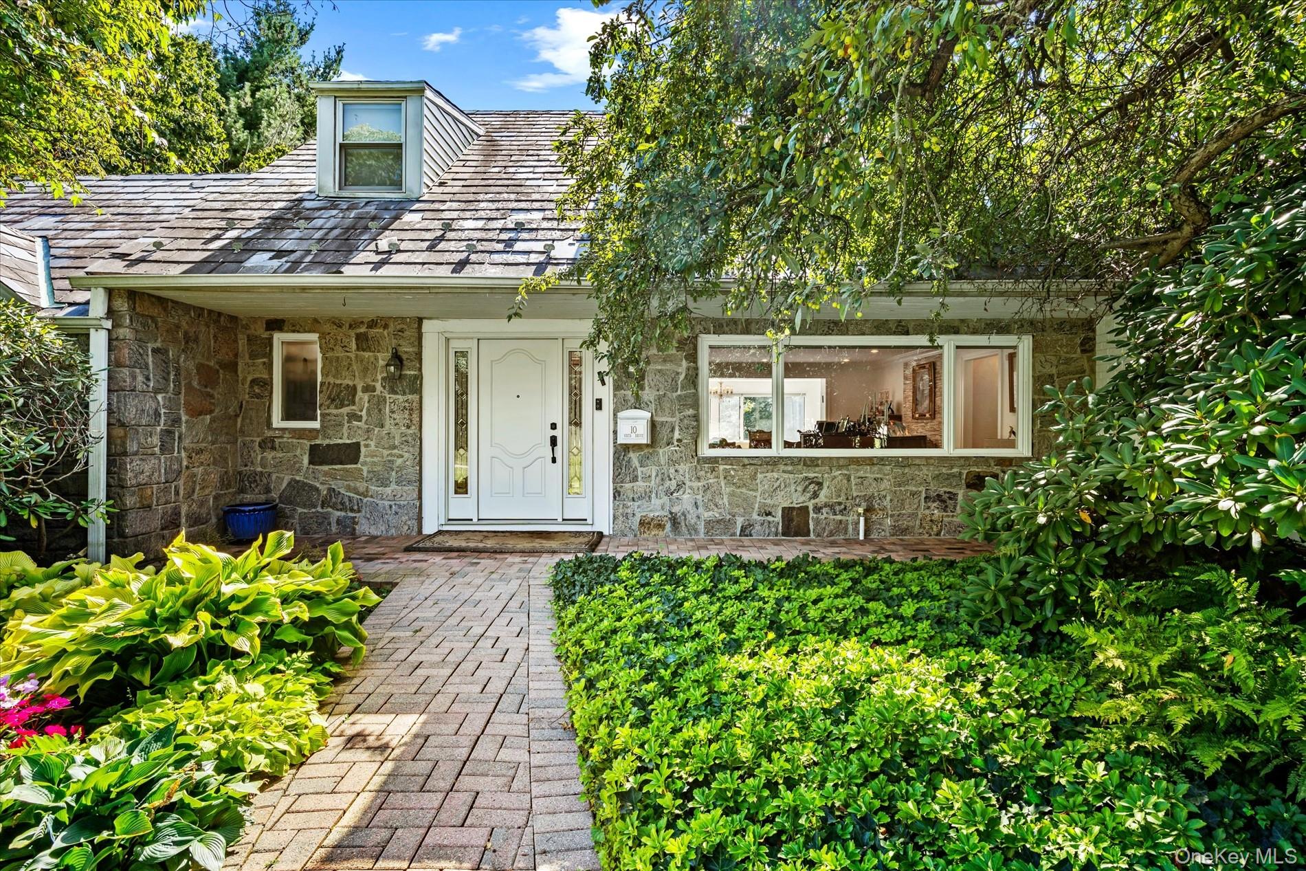 10 Vista Drive – For Sale photo 3
