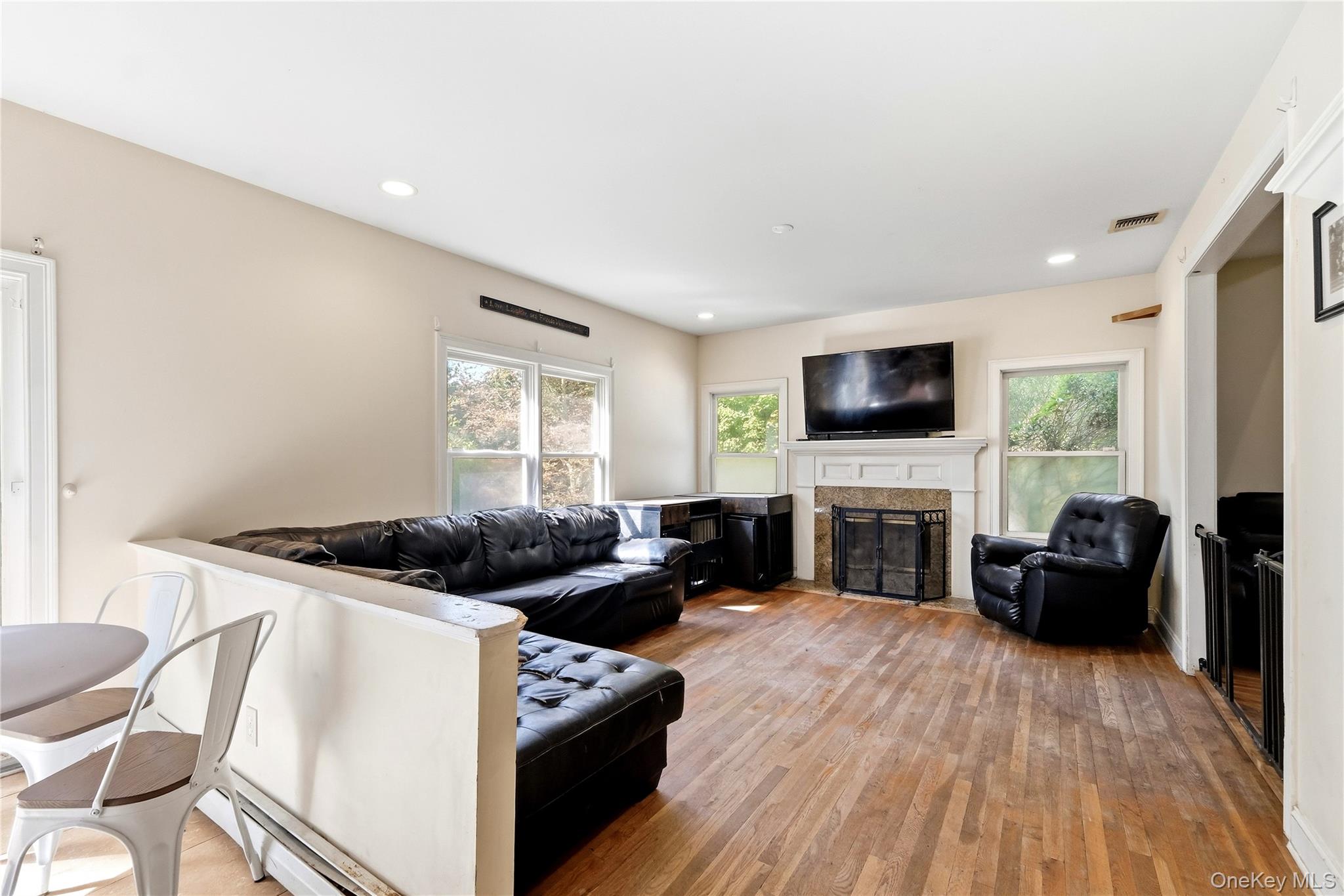 204 Melrose Parkway – For Sale photo 15