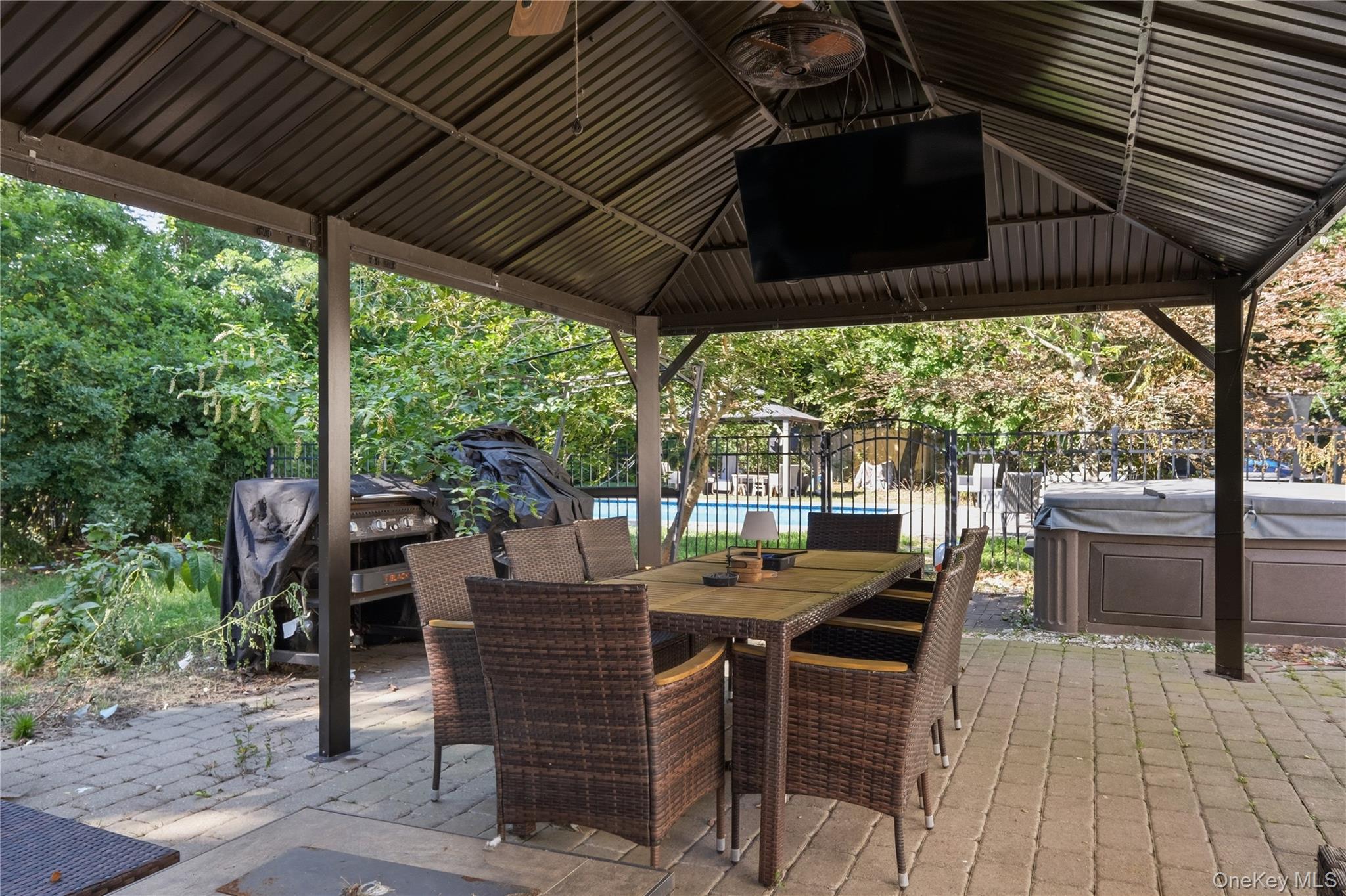 204 Melrose Parkway – For Sale photo 35