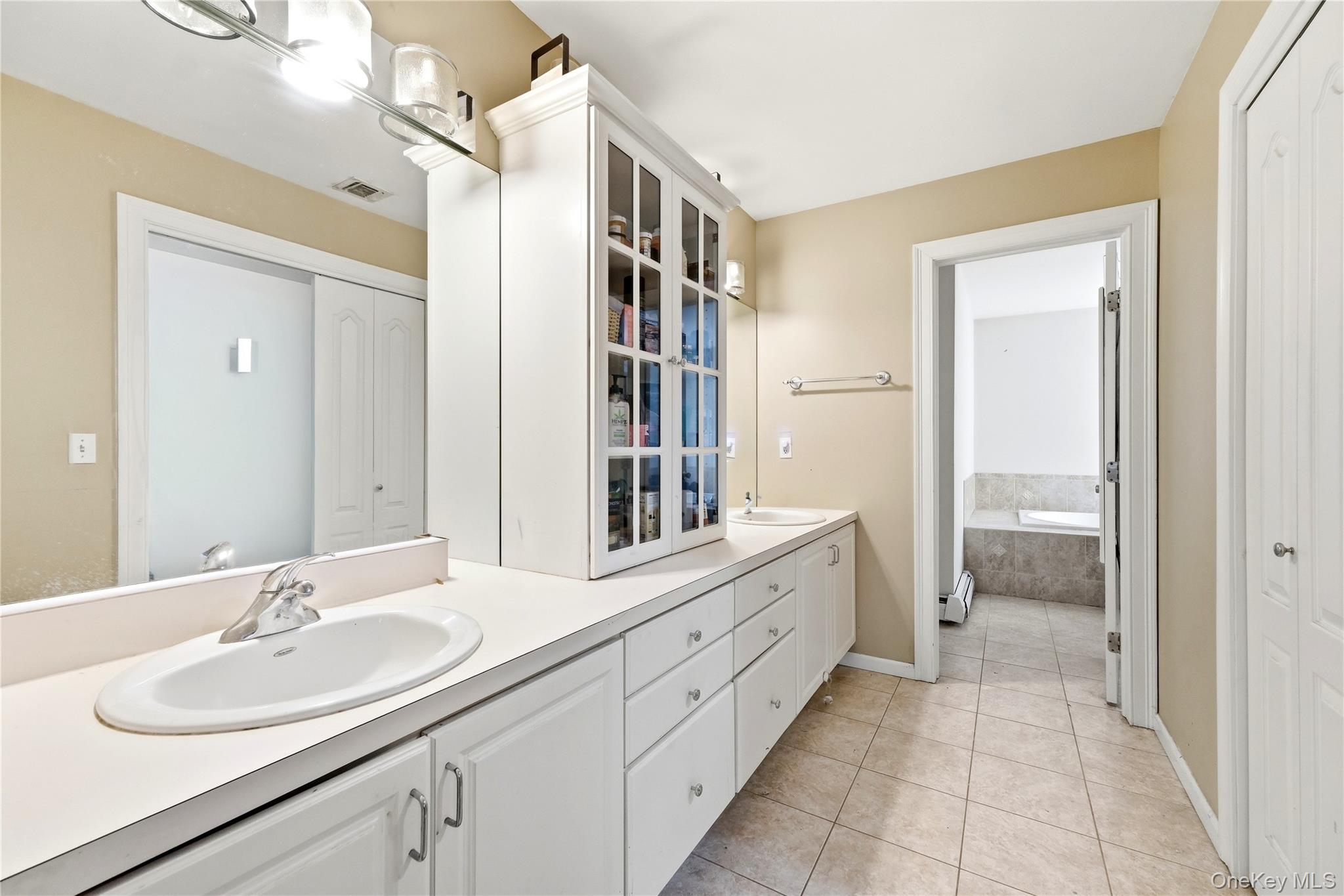 204 Melrose Parkway – For Sale photo 22