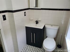524 Merrick Road, Unit 2nd Fl photo 6