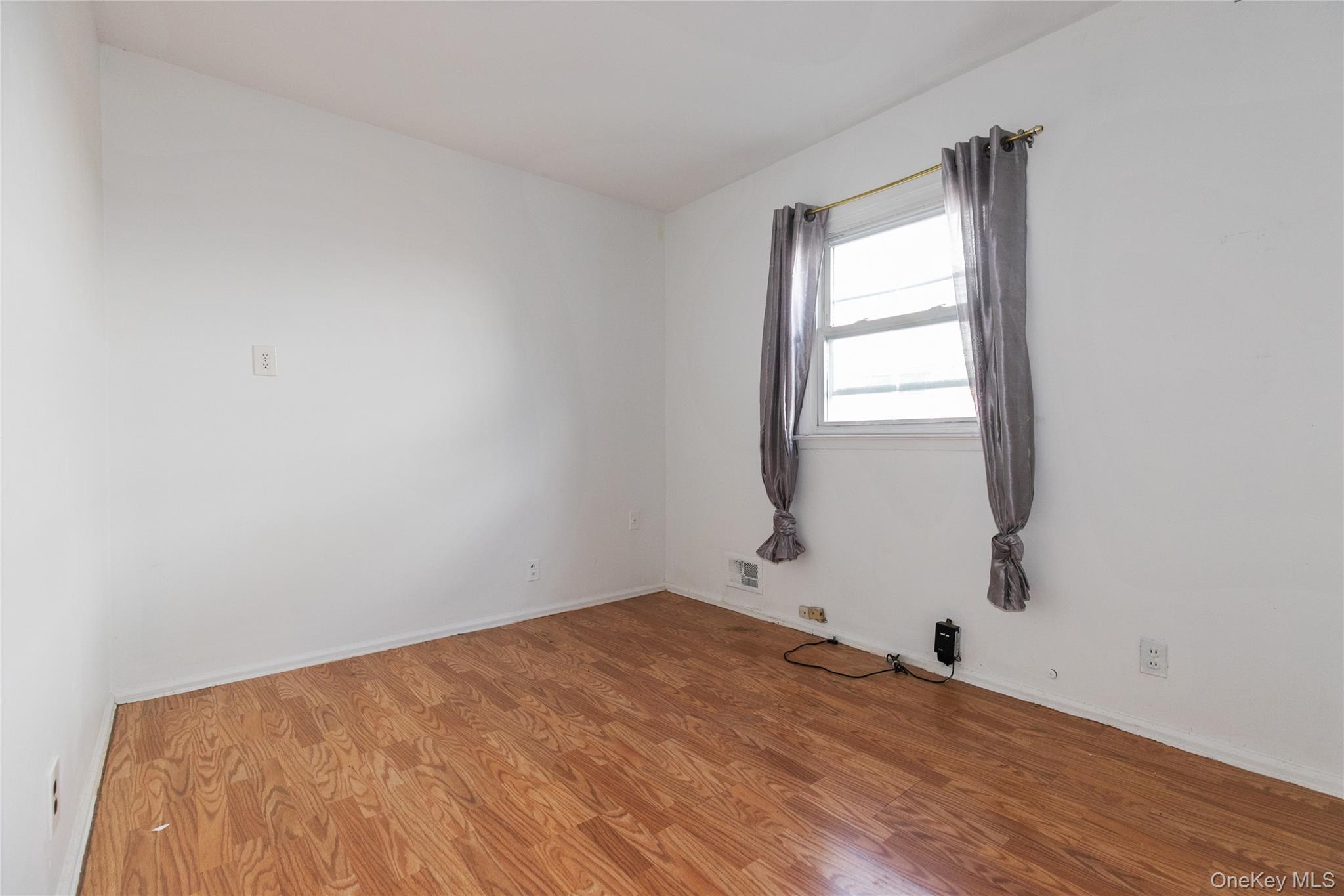144-44 27th Avenue – For Sale photo 13