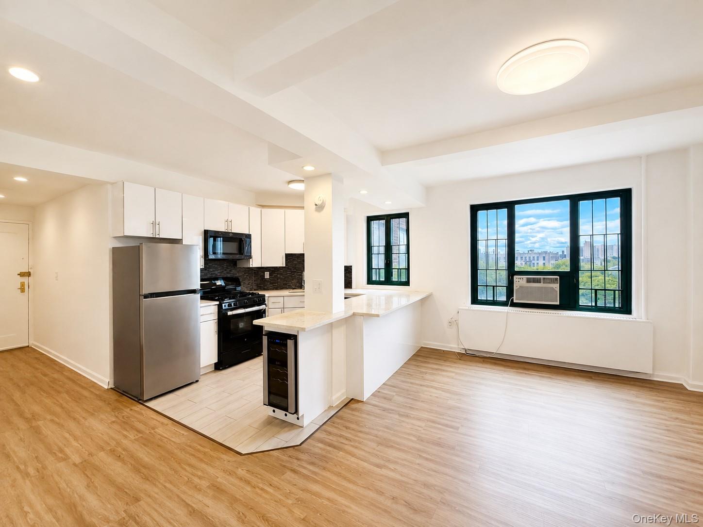 1594 Unionport Road, Unit 3H photo 9