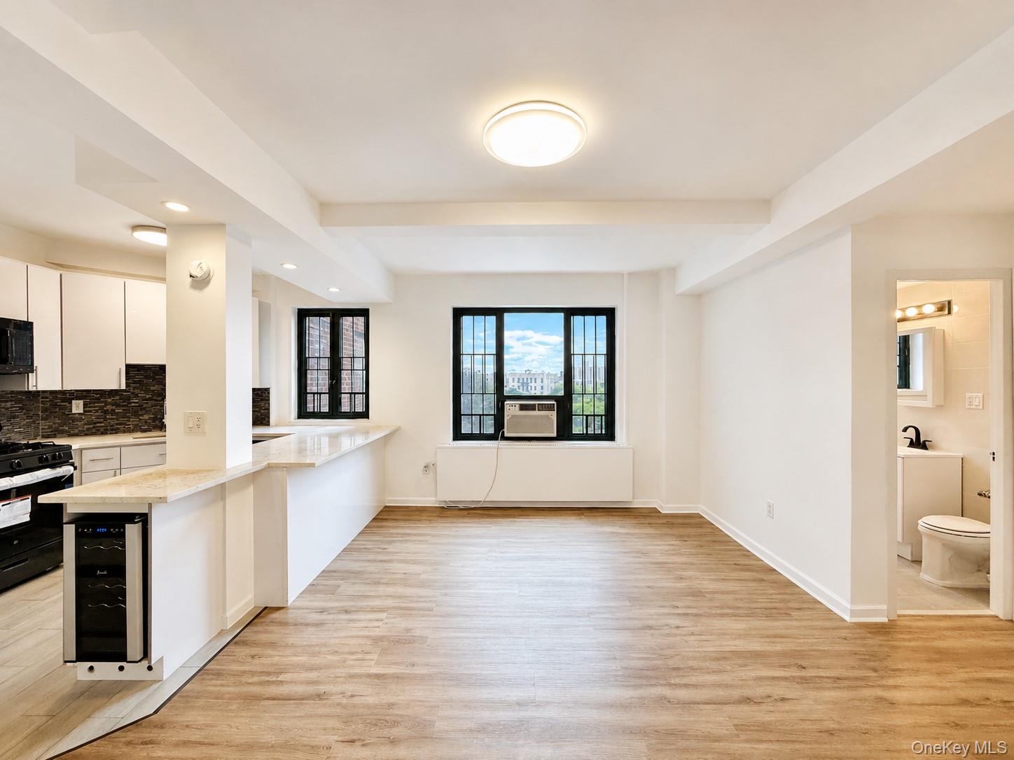1594 Unionport Road, Unit 3H photo 8