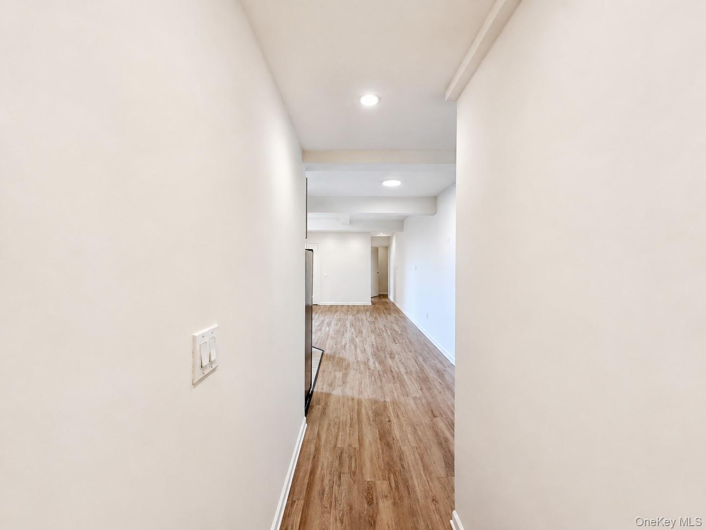 1594 Unionport Road, Unit 3H photo 3