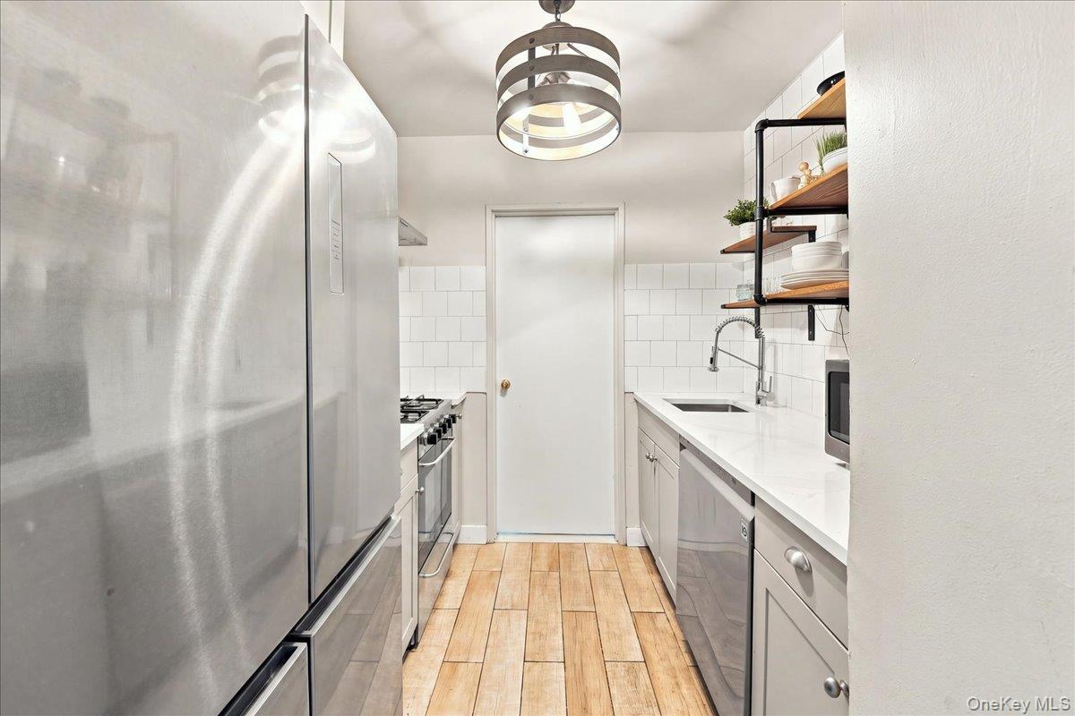 3065 Sedgwick Avenue, Unit 6B photo 5