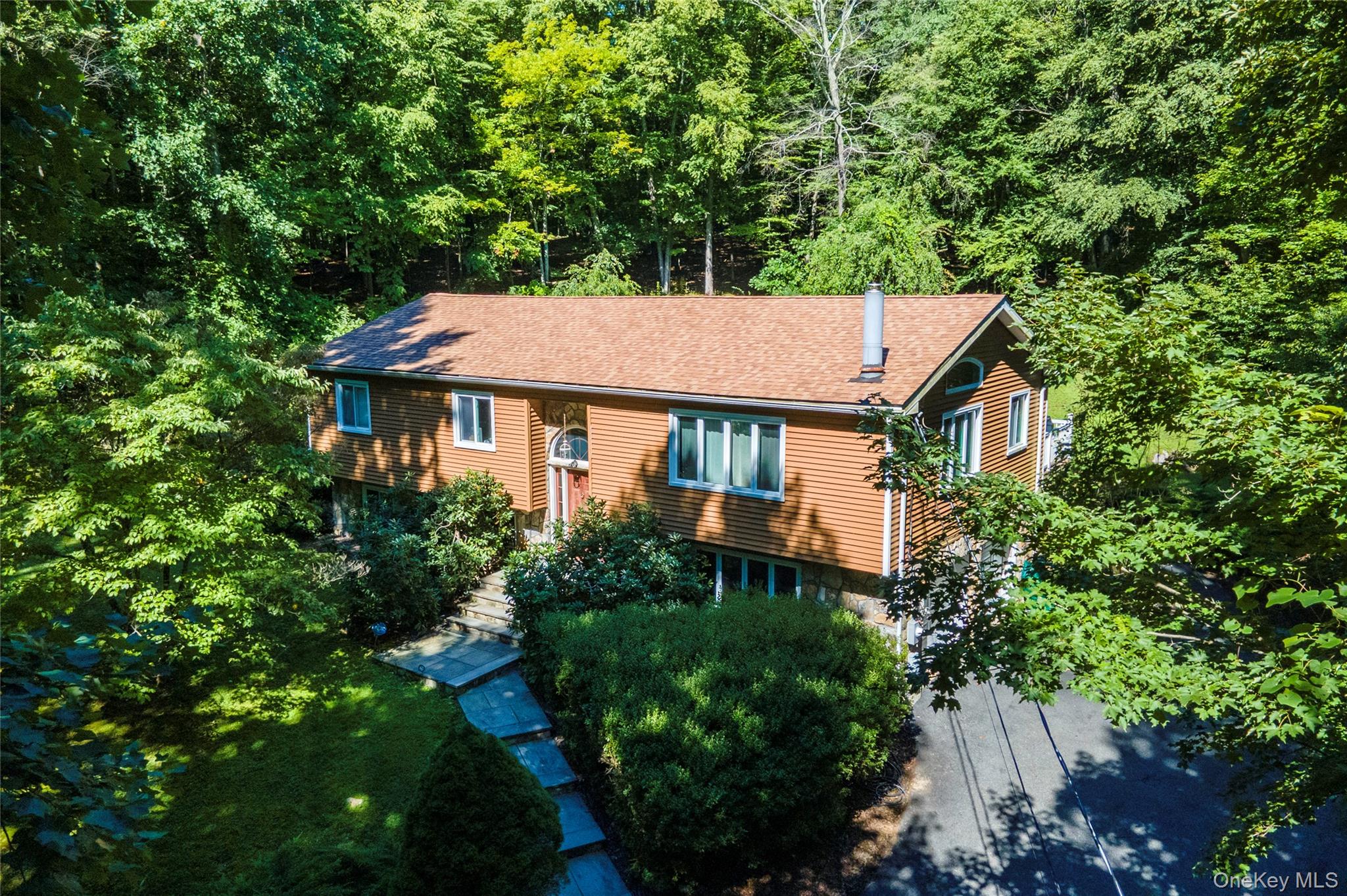 137 W Shore Drive – For Sale photo 25