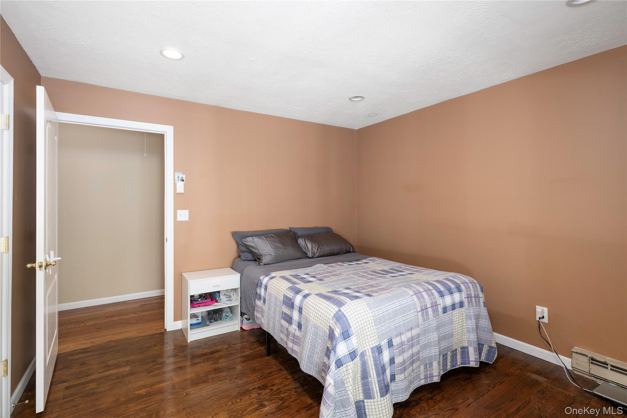 137 W Shore Drive – For Sale photo 11