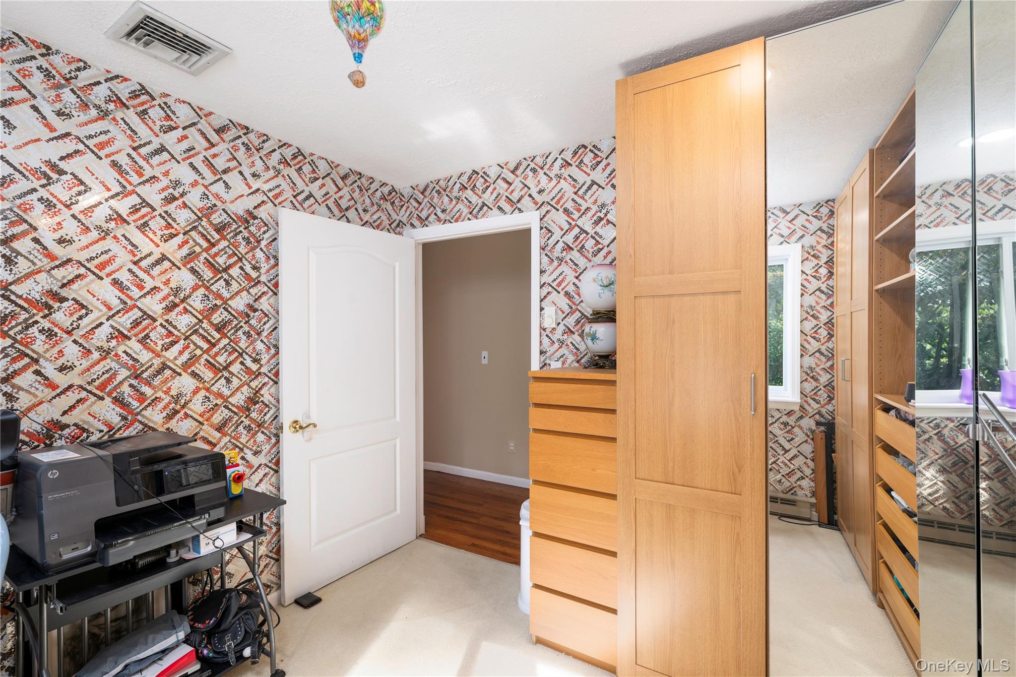 137 W Shore Drive – For Sale photo 14