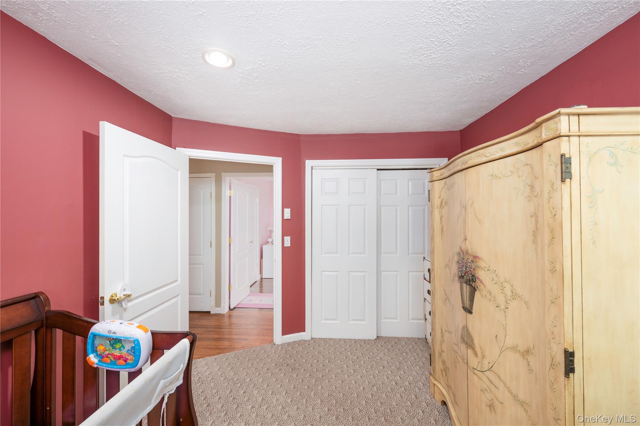 137 W Shore Drive – For Sale photo 18