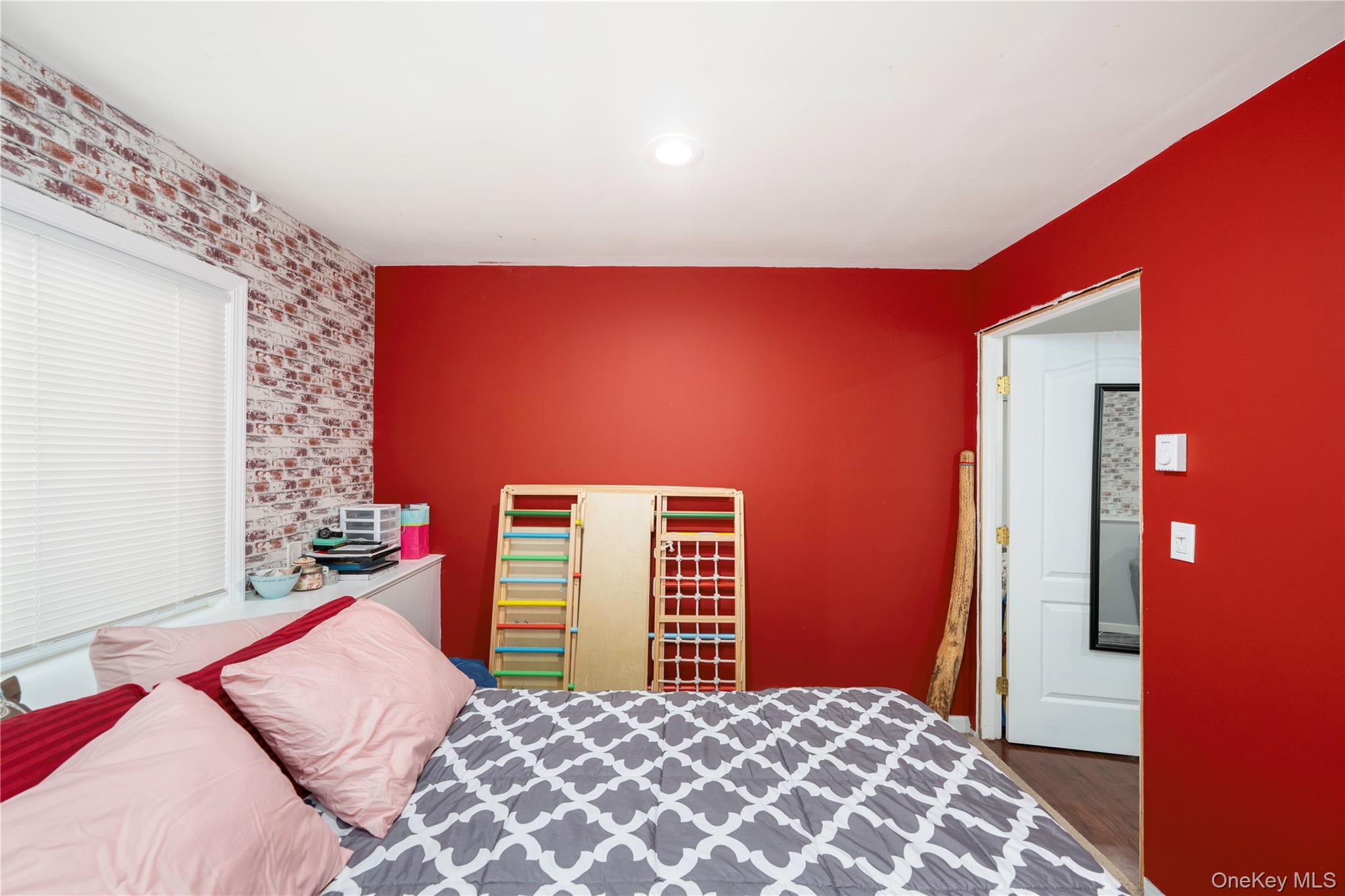 137 W Shore Drive – For Sale photo 23
