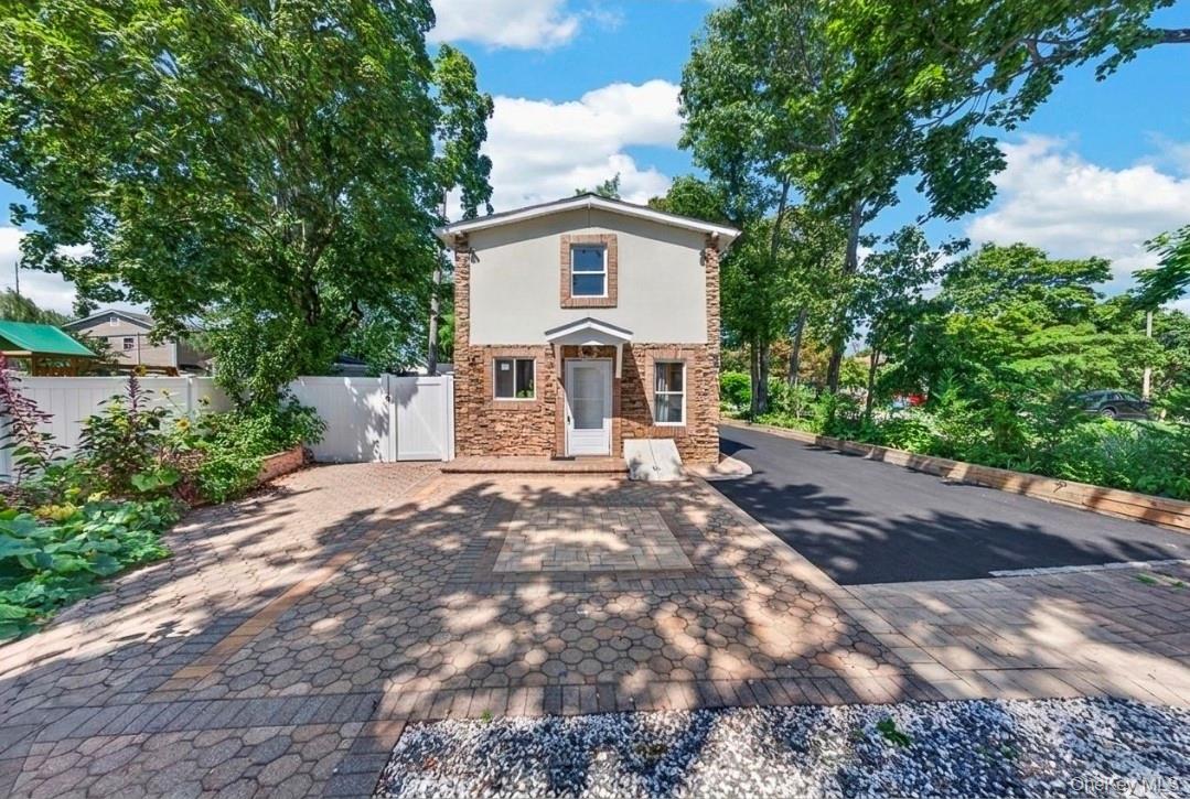14 Electric Street – For Sale photo 4
