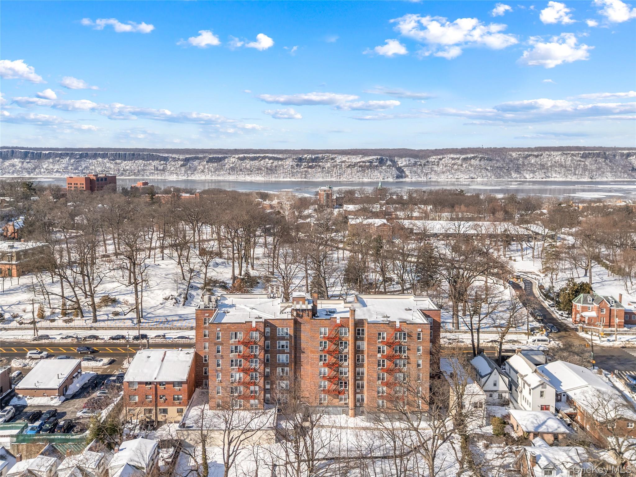 6200 Riverdale Avenue, Unit 7J photo 18