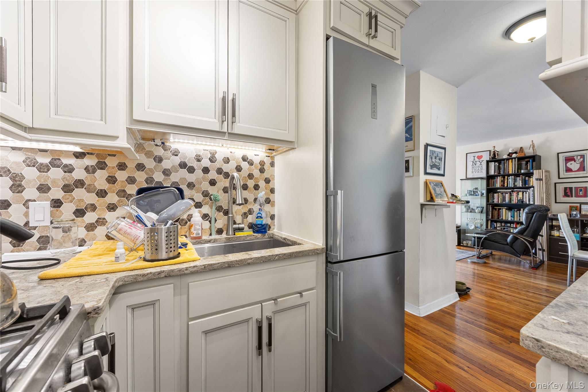 6200 Riverdale Avenue, Unit 7J photo 10