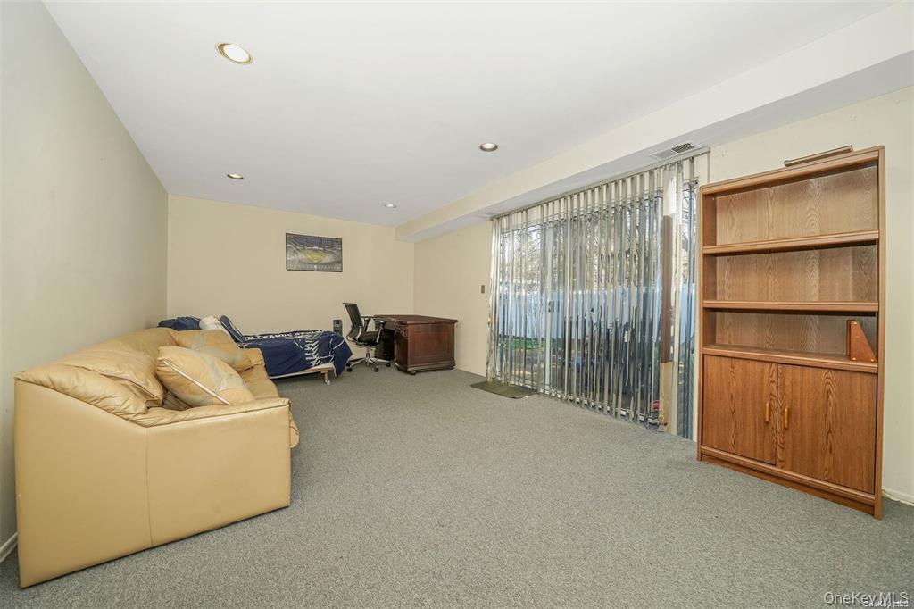 37 Santa Barbara Drive – For Sale photo 10