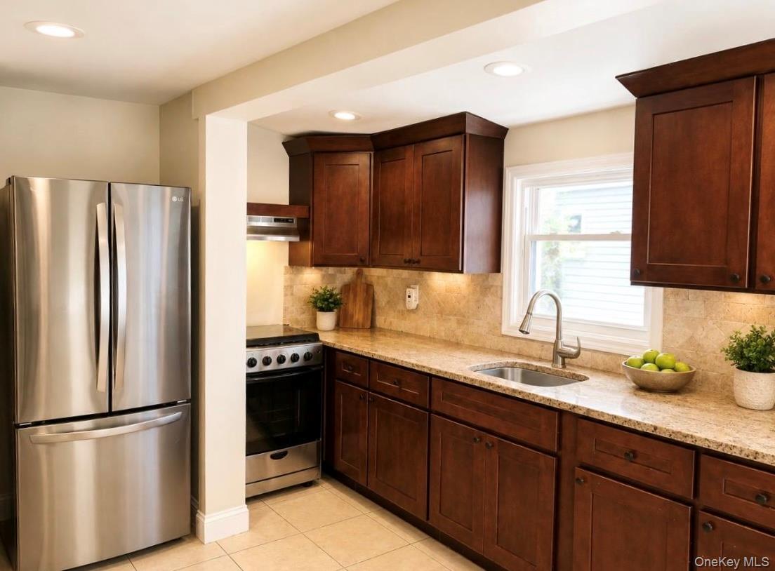 3 Carlisle Place, Unit 2 photo 5
