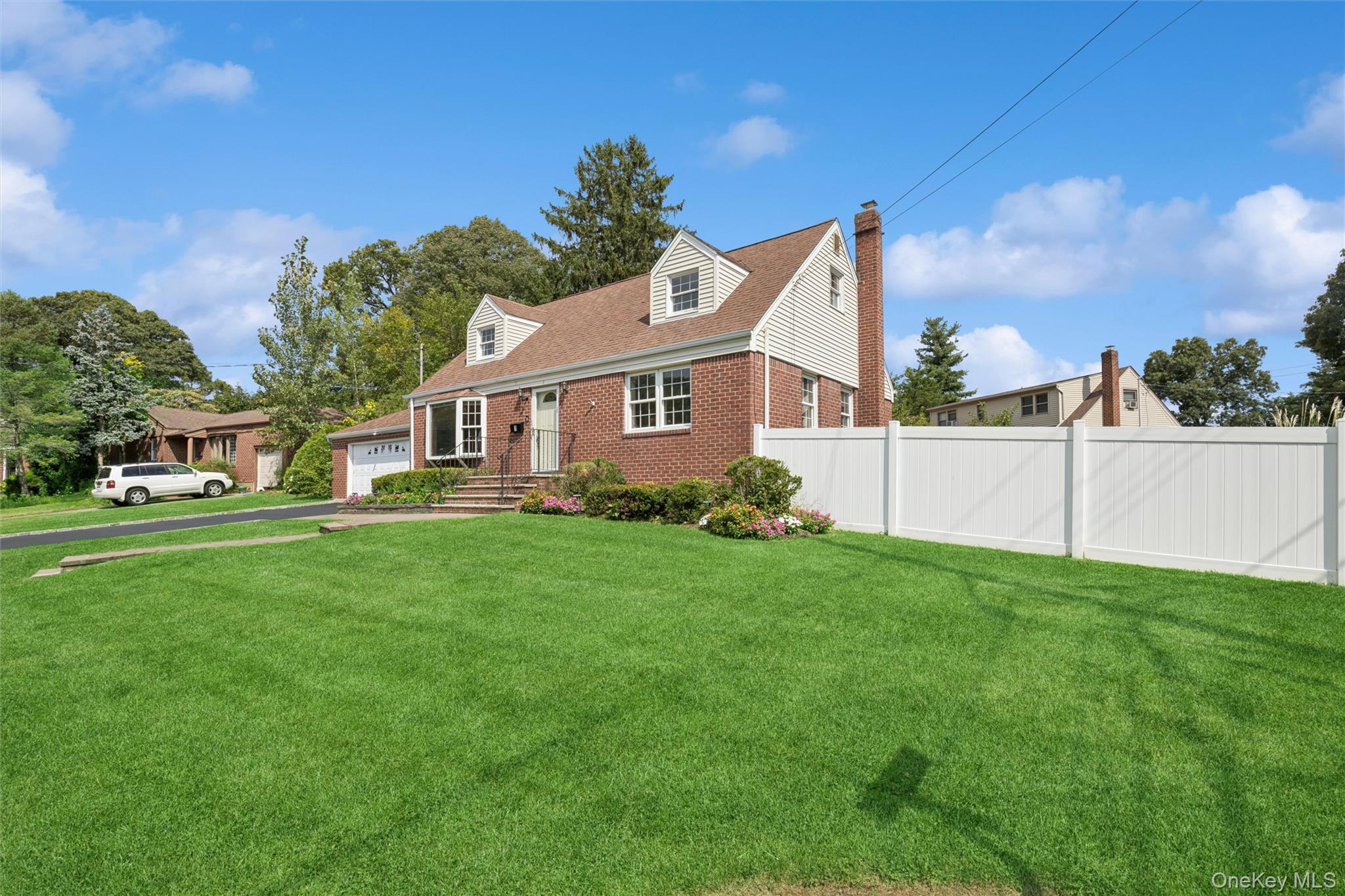 1 Clare Drive – For Sale photo 3