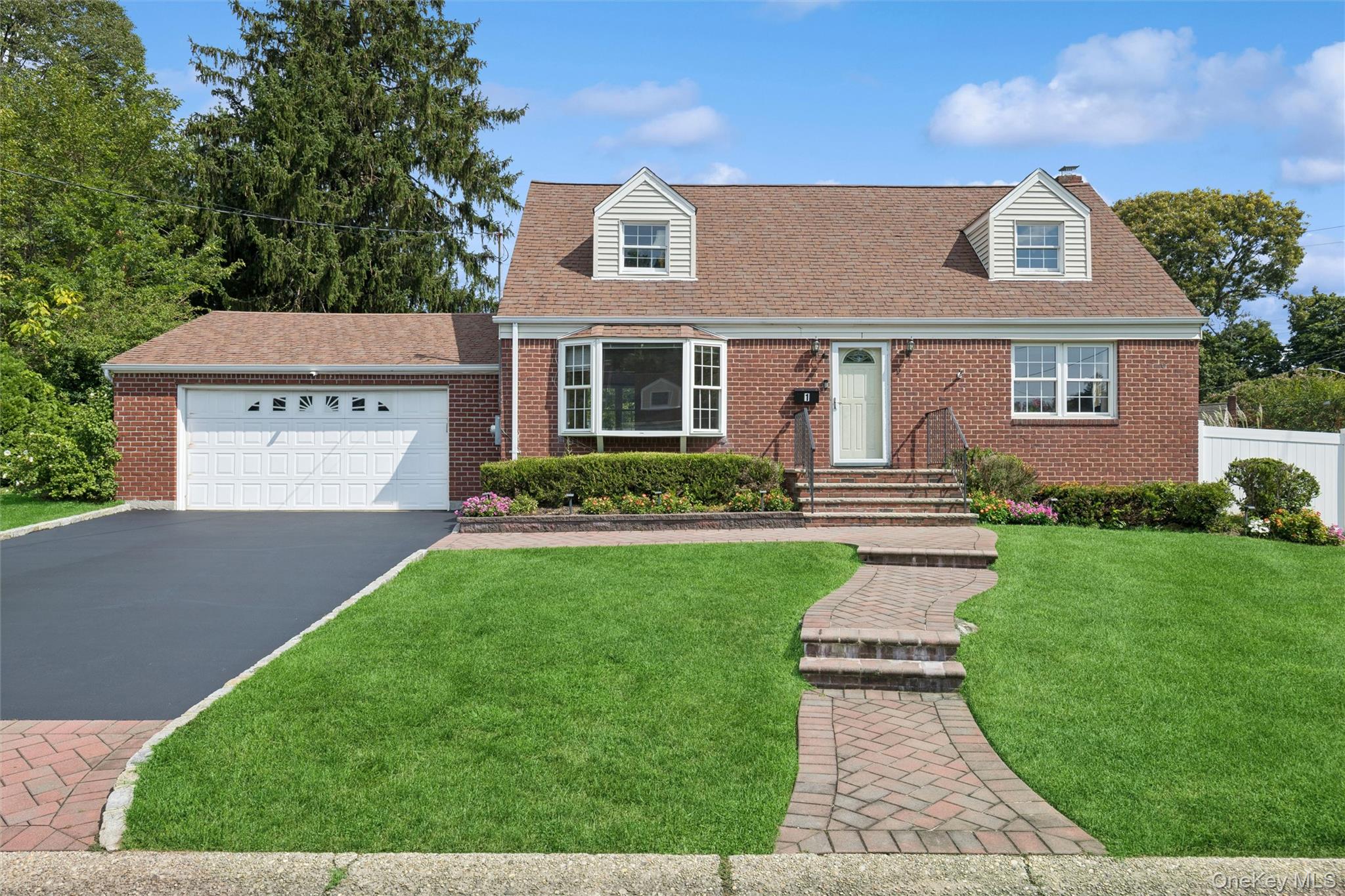 1 Clare Drive – For Sale