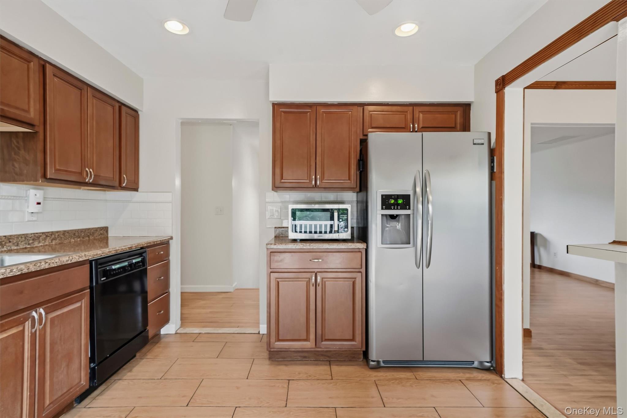 2 Maple Avenue – For Sale photo 17