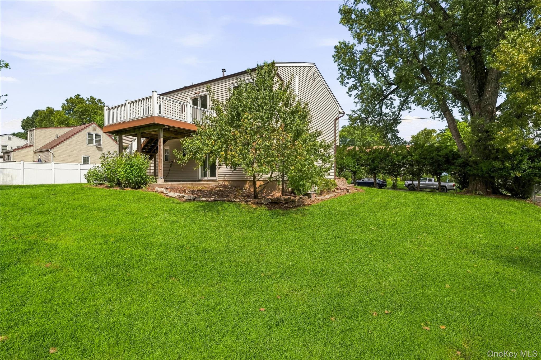 2 Maple Avenue – For Sale photo 42
