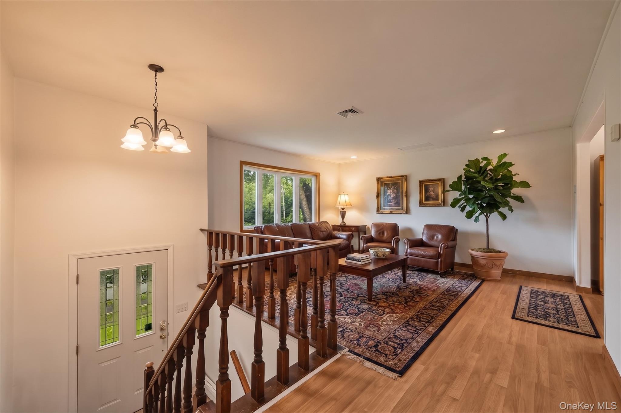 2 Maple Avenue – For Sale photo 6