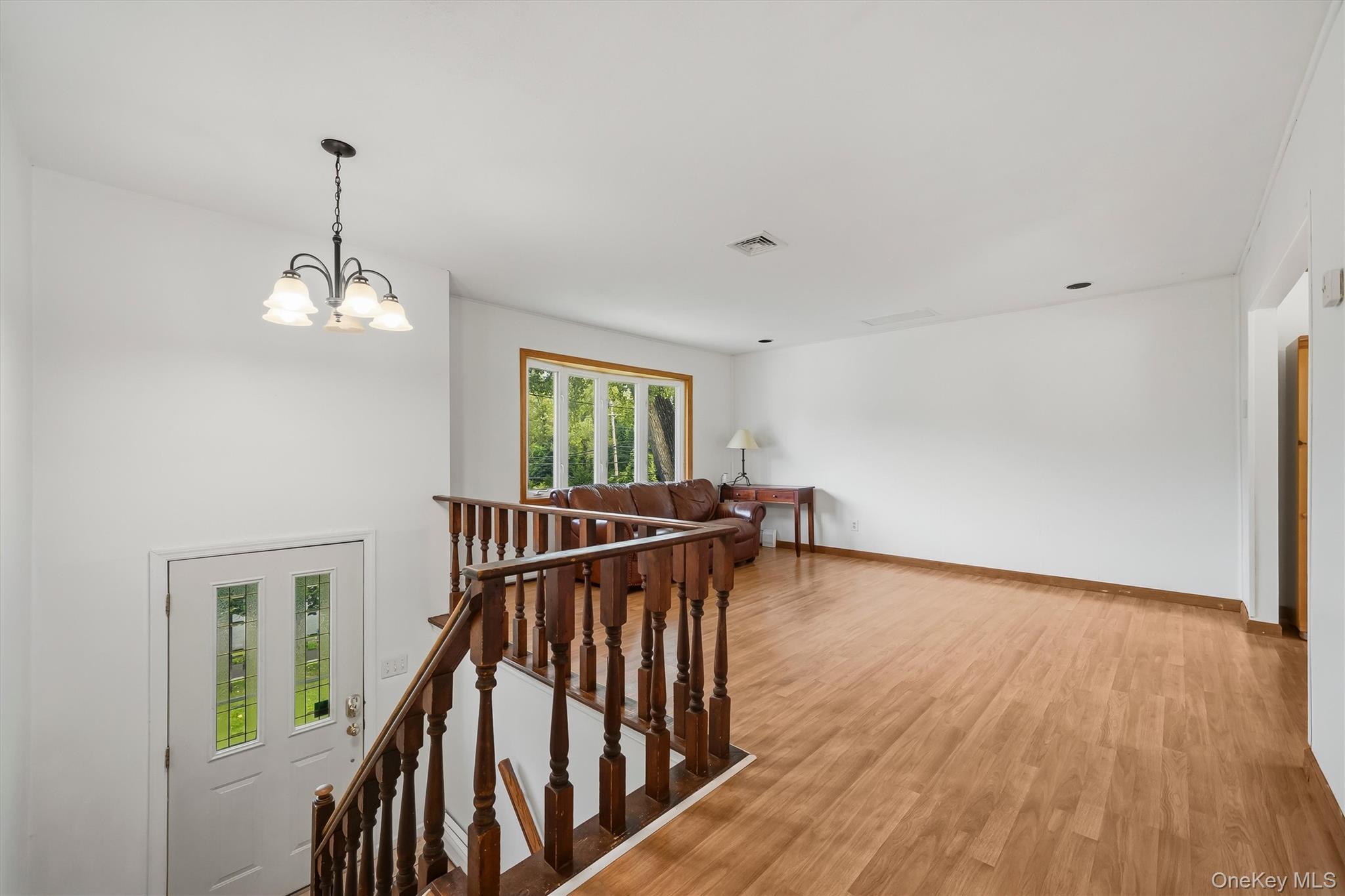 2 Maple Avenue – For Sale photo 5