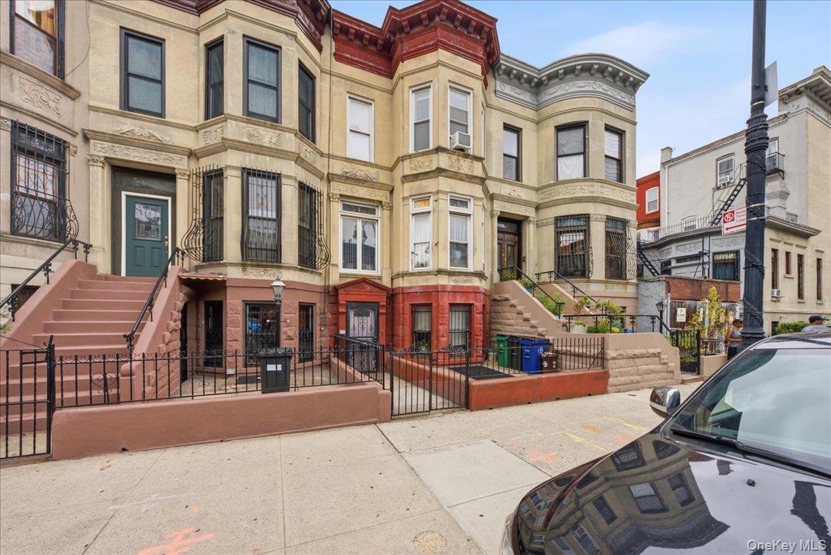 210 Brooklyn Avenue – For Sale photo 2