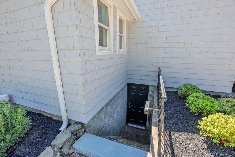 511 Montauk Highway – For Sale photo 45