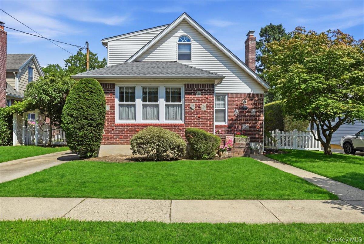 73 Chestnut Avenue – For Sale photo 2