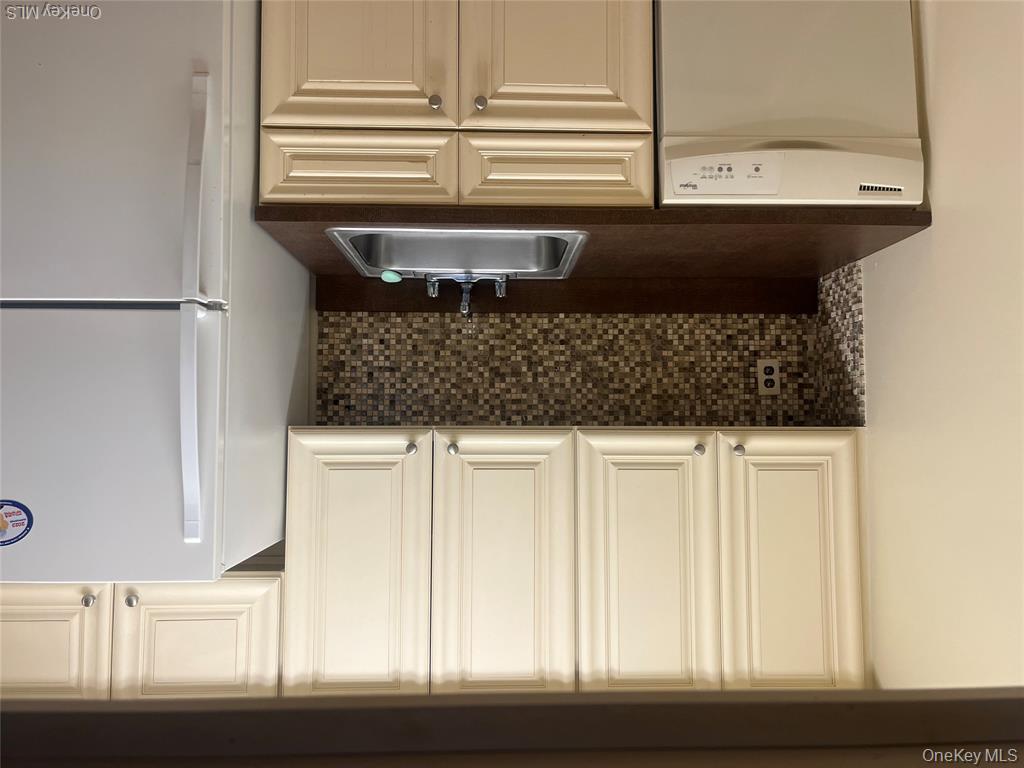 725 Miller Avenue, Unit #123 photo 5