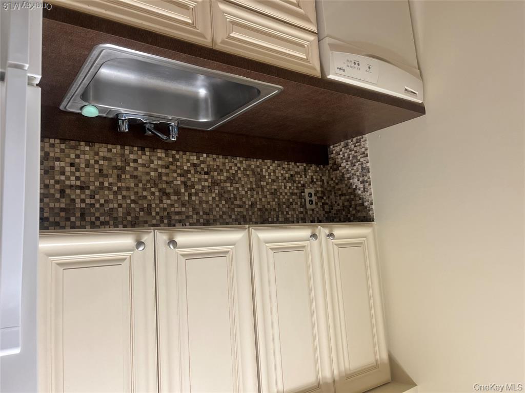 725 Miller Avenue, Unit #123 photo 7