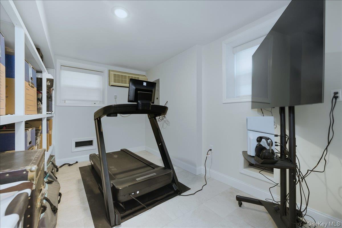 97 Wisconsin Street – For Rent photo 32