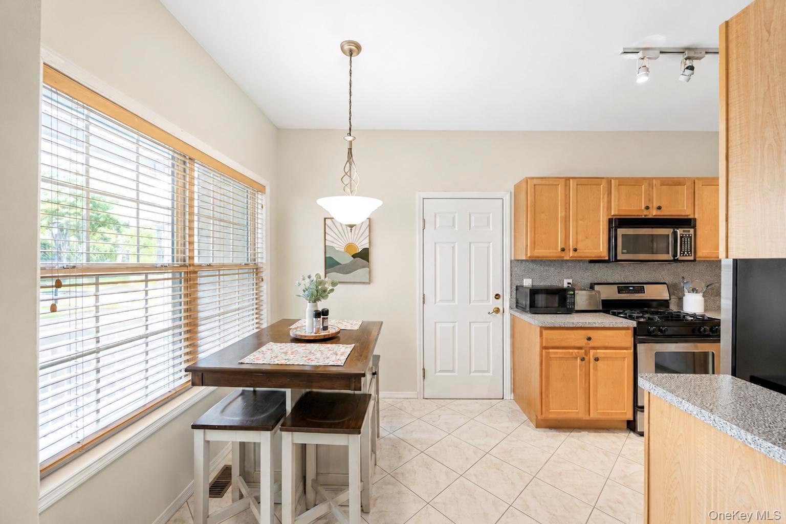 51 Deer Valley Drive – For Sale photo 3