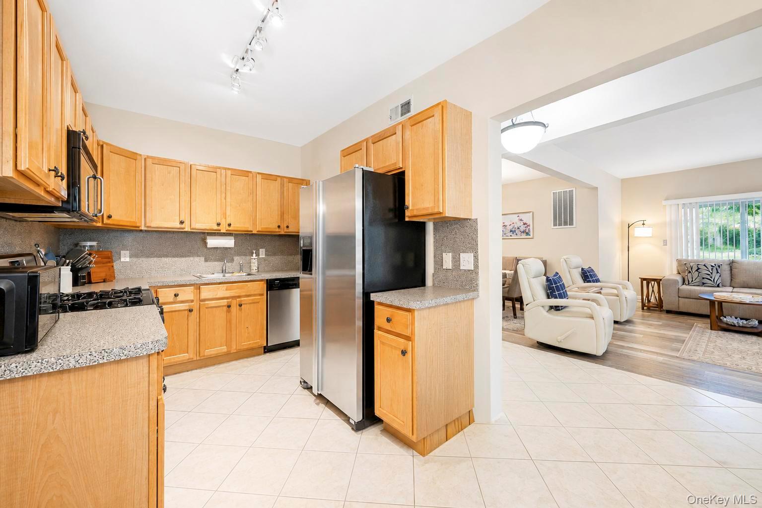 51 Deer Valley Drive – For Sale photo 5