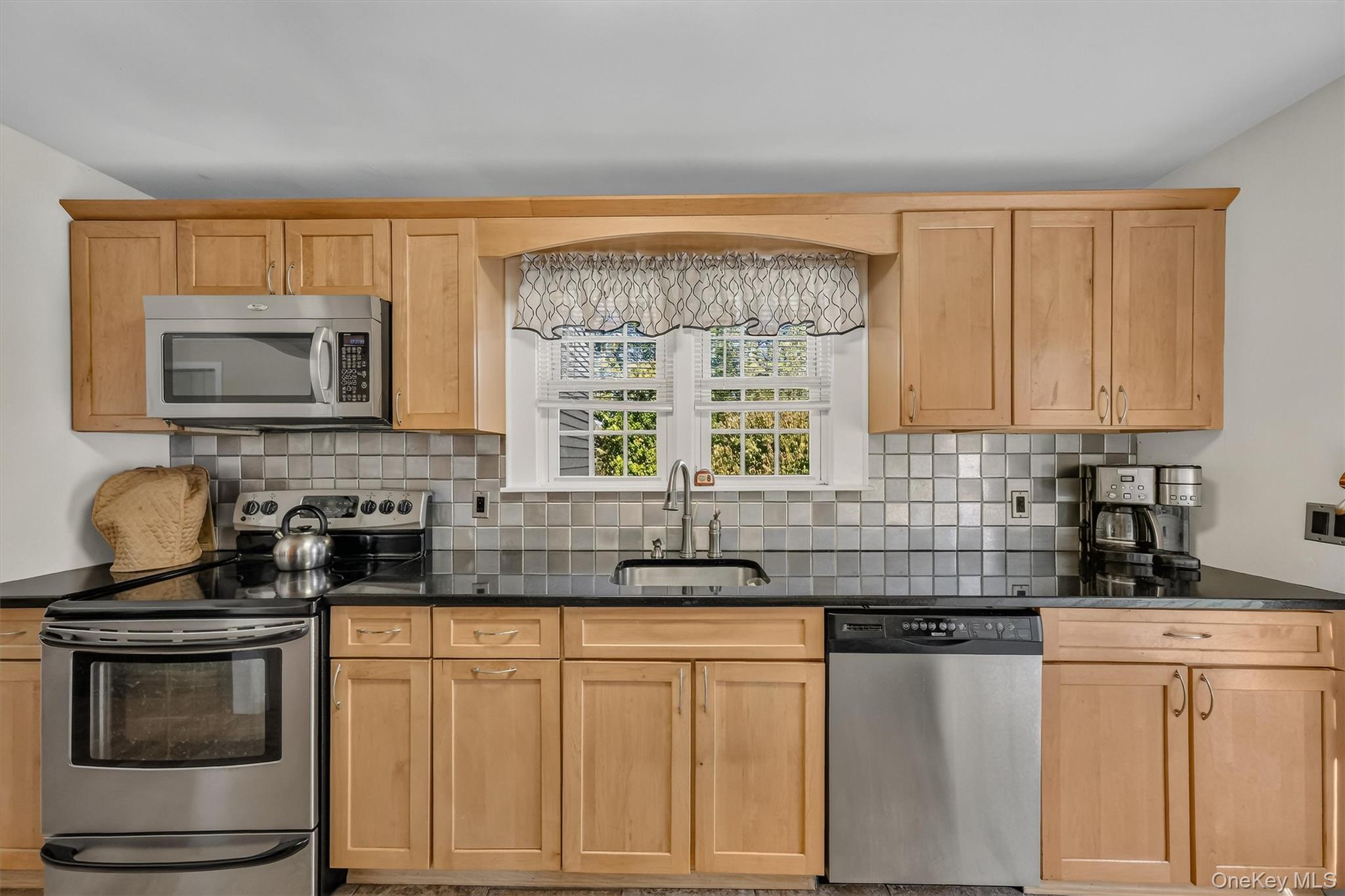 210 Tate Avenue – For Sale photo 10